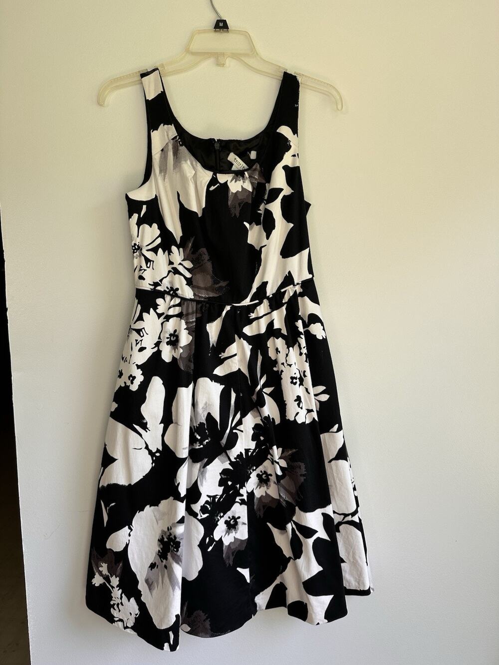 White House Black Market Woman’s Size 6 Floral A-Line Dress Cotton